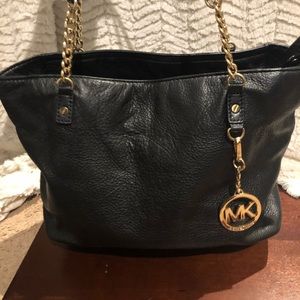 Micheal Kors purse